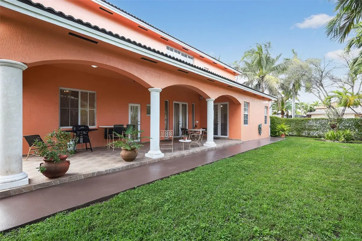 16613 NW 77th Path, Miami Lakes, FL 33016 - #1