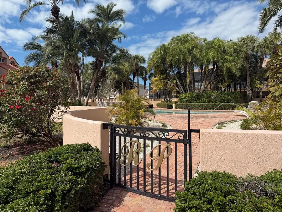 1630 Royal Palm Drive S #A, Saint Petersburg, FL 33707 - #3