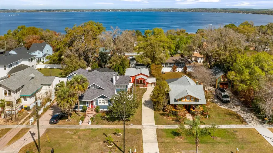 558 W Minneola Avenue, Clermont, FL 34711 - #2