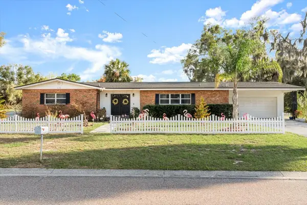 820 E Clifford Avenue, EUSTIS, FL 32726