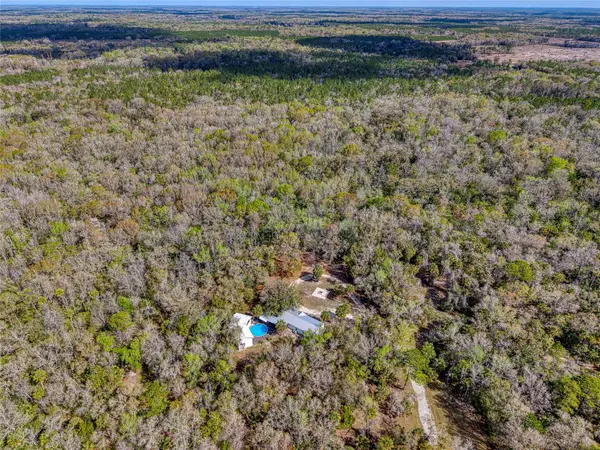 5011 SE 193rd Place, INGLIS, FL 34449