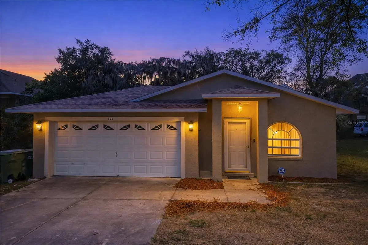 109 N Faulkner Avenue, Leesburg, FL 34748 - #1