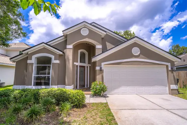 608 Lake Claire Court, OVIEDO, FL 32765