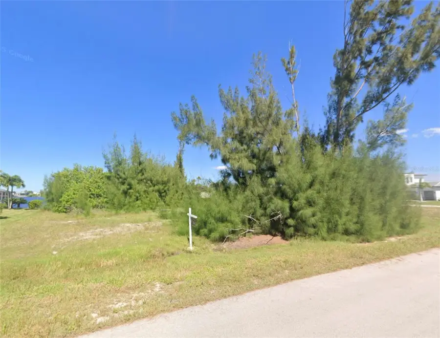 4323 Nw 28th St, Cape Coral, FL 33993 - #3