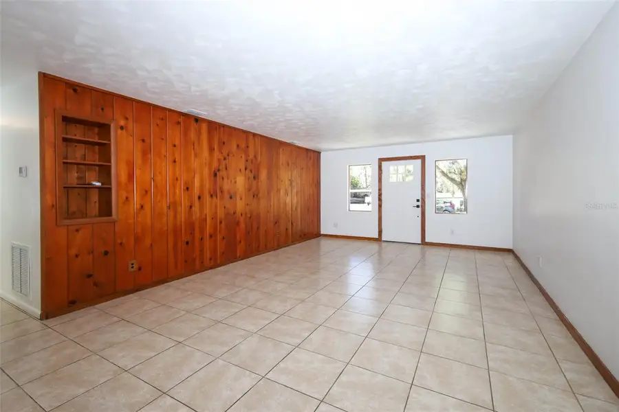 627 Anderson Street, Clermont, FL 34711 - #3