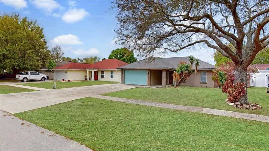 33817 Secret Hill Drive, Leesburg, FL 34788 - #3