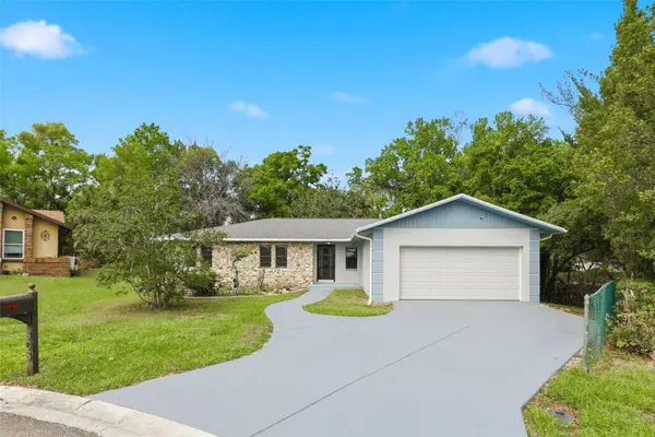 303 Evergreen Court, APOPKA, FL 32712