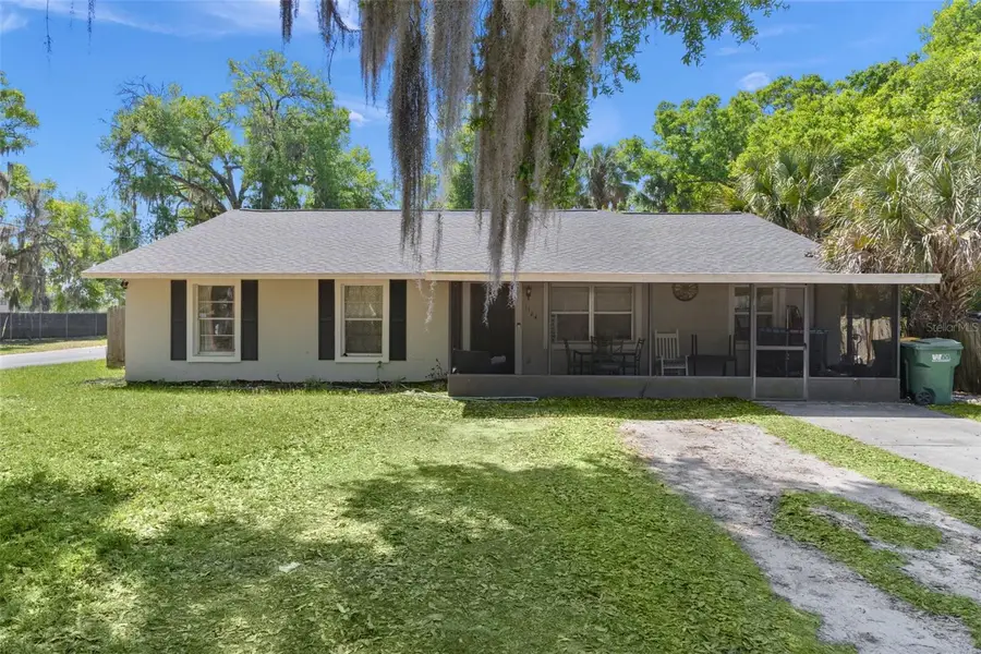 1124 E Grant Avenue, Mount Dora, FL 32757 - #2