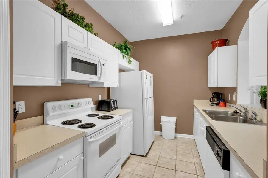 2307 Silver Palm Drive #102, Kissimmee, FL 34747 - #3