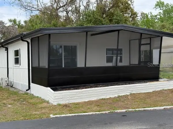 9 Plantation Avenue, DEBARY, FL 32713