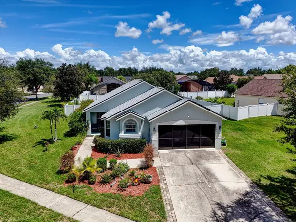 15842 Robin Hill Loop, CLERMONT, FL 34714