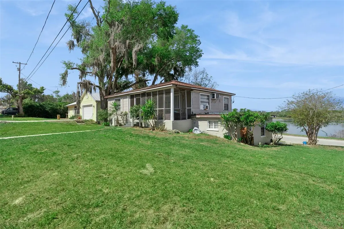 806 S Main Avenue, Groveland, FL 34736 - #1