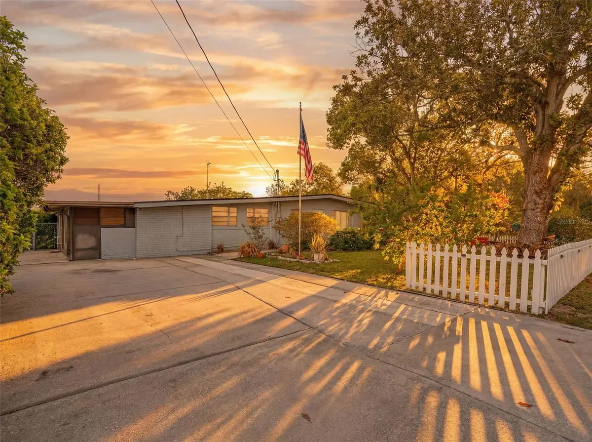 935 Florida Avenue, Orange City, FL 32763 - #1