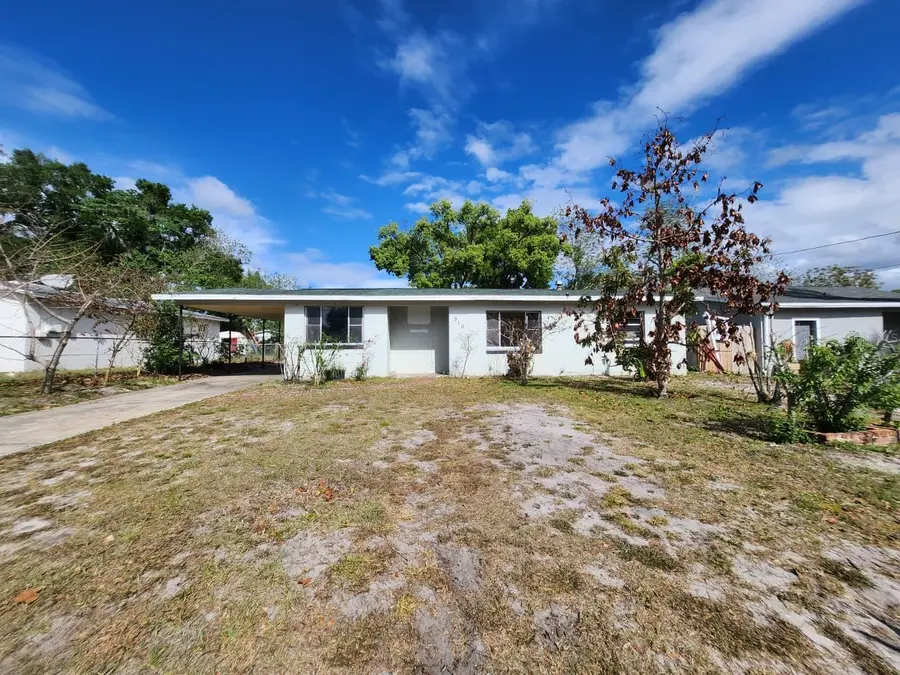 910 Emerald Drive, Mount Dora, FL 32757 - #2