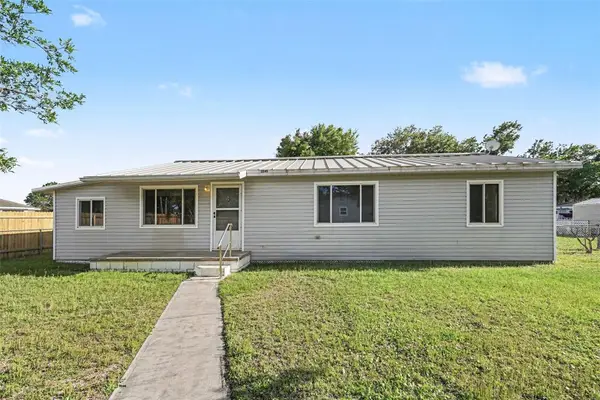 3541 Barney Court, MIMS, FL 32754