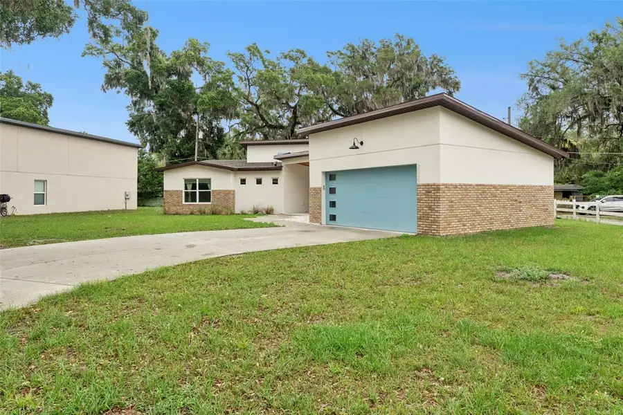 2045 Washington Avenue, Sanford, FL 32771 - #3