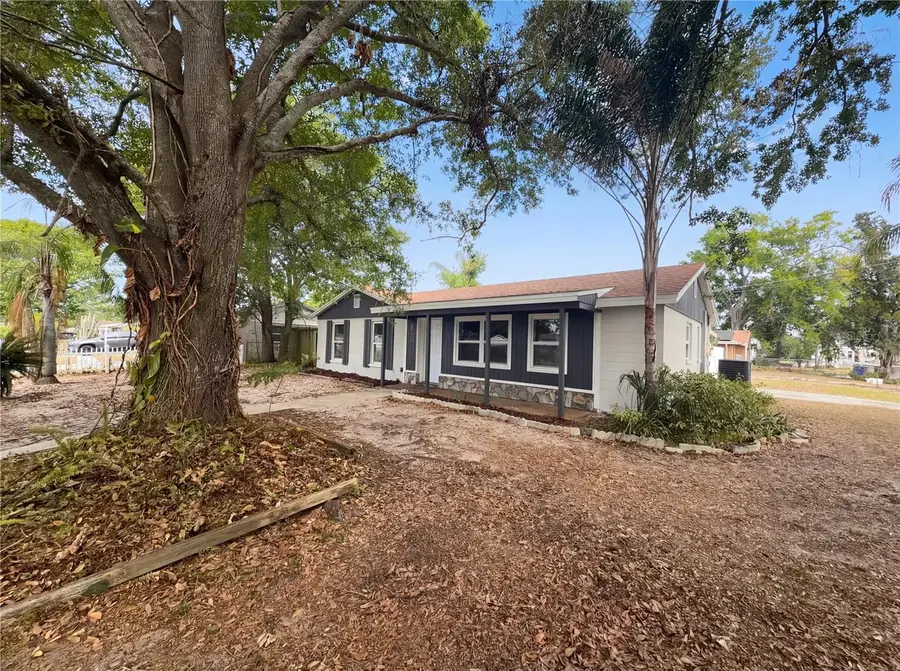 2126 Smithfield Circle S, Lakeland, FL 33801 - #2