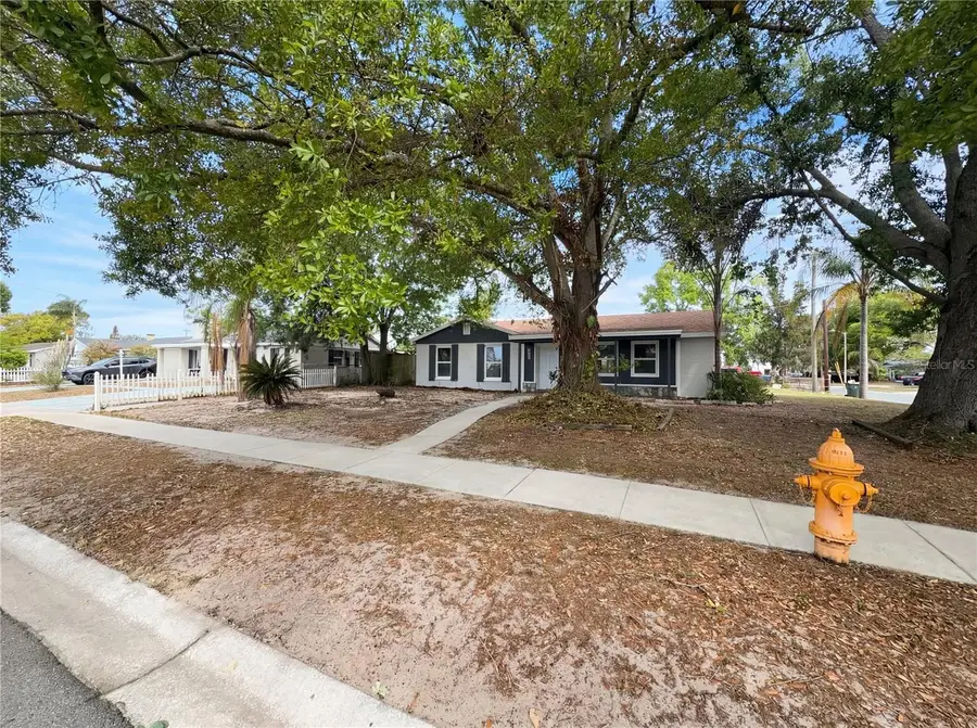 2126 Smithfield Circle S, Lakeland, FL 33801 - #3