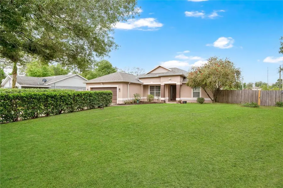 860 Hart Avenue, Altamonte Springs, FL 32701 - #2