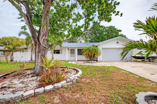 1565 S Evergreen Avenue, CLEARWATER, FL 33756