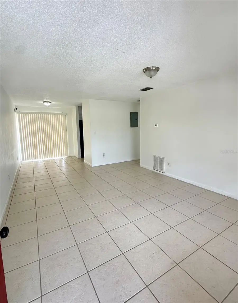 2800 E 113th Avenue #B4, Tampa, FL 33612 - #3