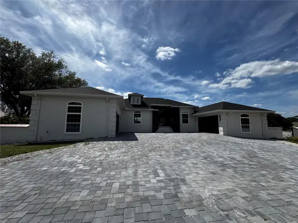 10843 Lakeshore Drive, CLERMONT, FL 34711