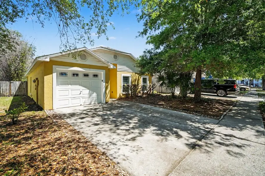 2424 Camden Oaks Place, Valrico, FL 33594 - #3