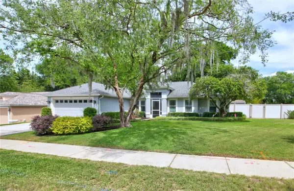 301 Oak Leaf Circle, LAKE MARY, FL 32746