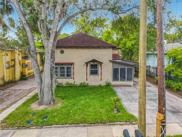 224 S Salisbury Avenue, DELAND, FL 32720
