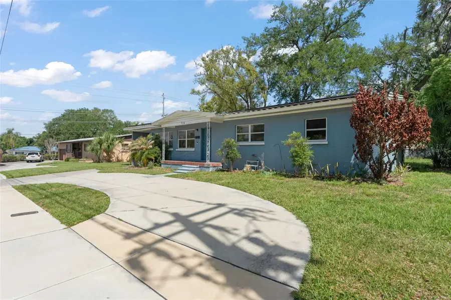 715 W Beacon Road, Lakeland, FL 33803 - #2