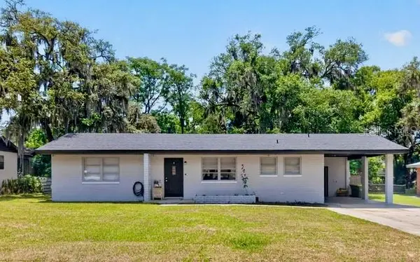 2303 Mahoney Avenue, LEESBURG, FL 34748