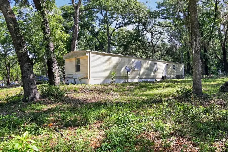 16940 SE 115th Avenue, Weirsdale, FL 32195 - #2