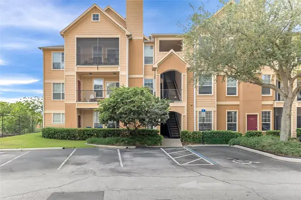 1995 Erving Circle #208, OCOEE, FL 34761