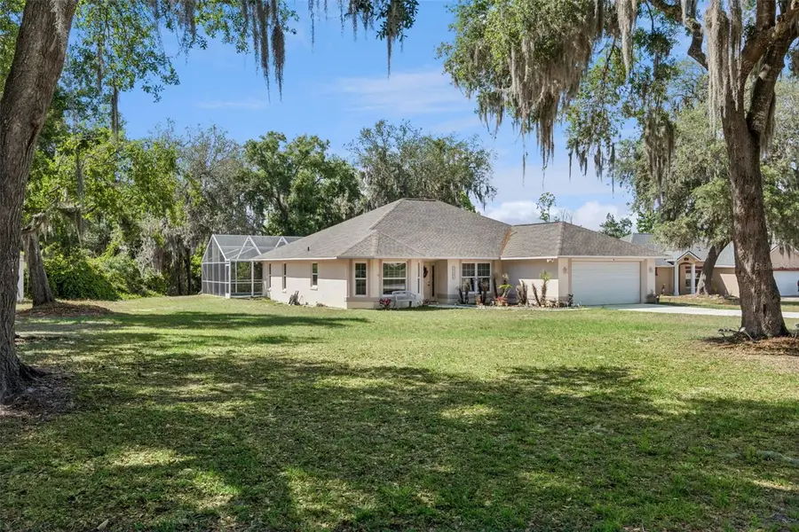 35401 Willow Circle, Fruitland Park, FL 34731 - #3
