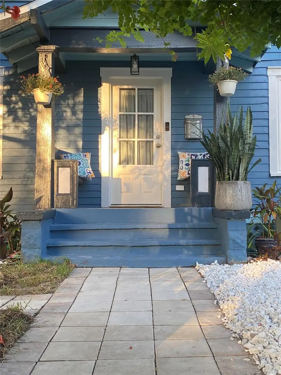 701 14th Street N, Saint Petersburg, FL 33705 - #1