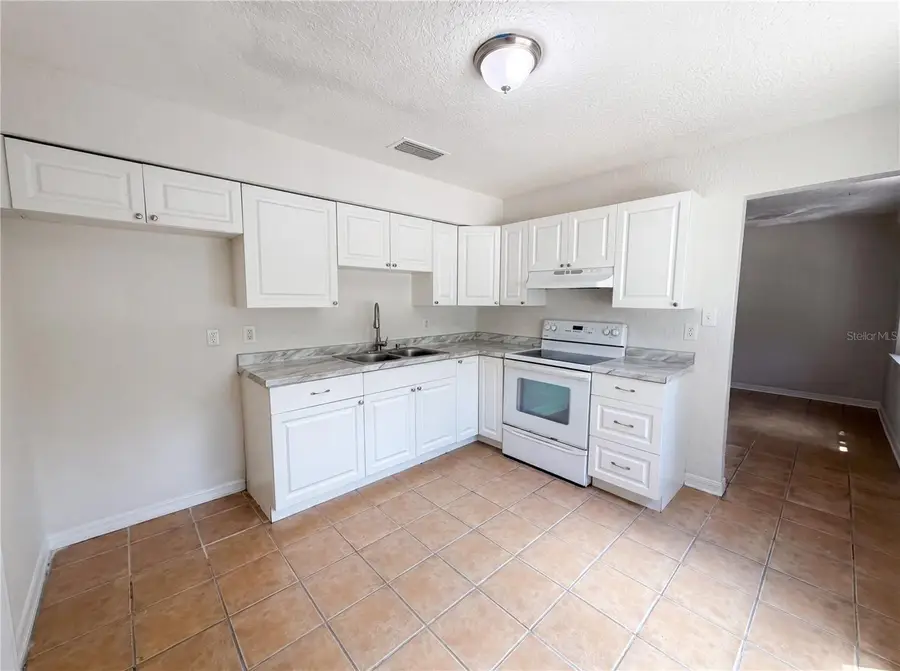 4010 E Paris Street, Tampa, FL 33610 - #2