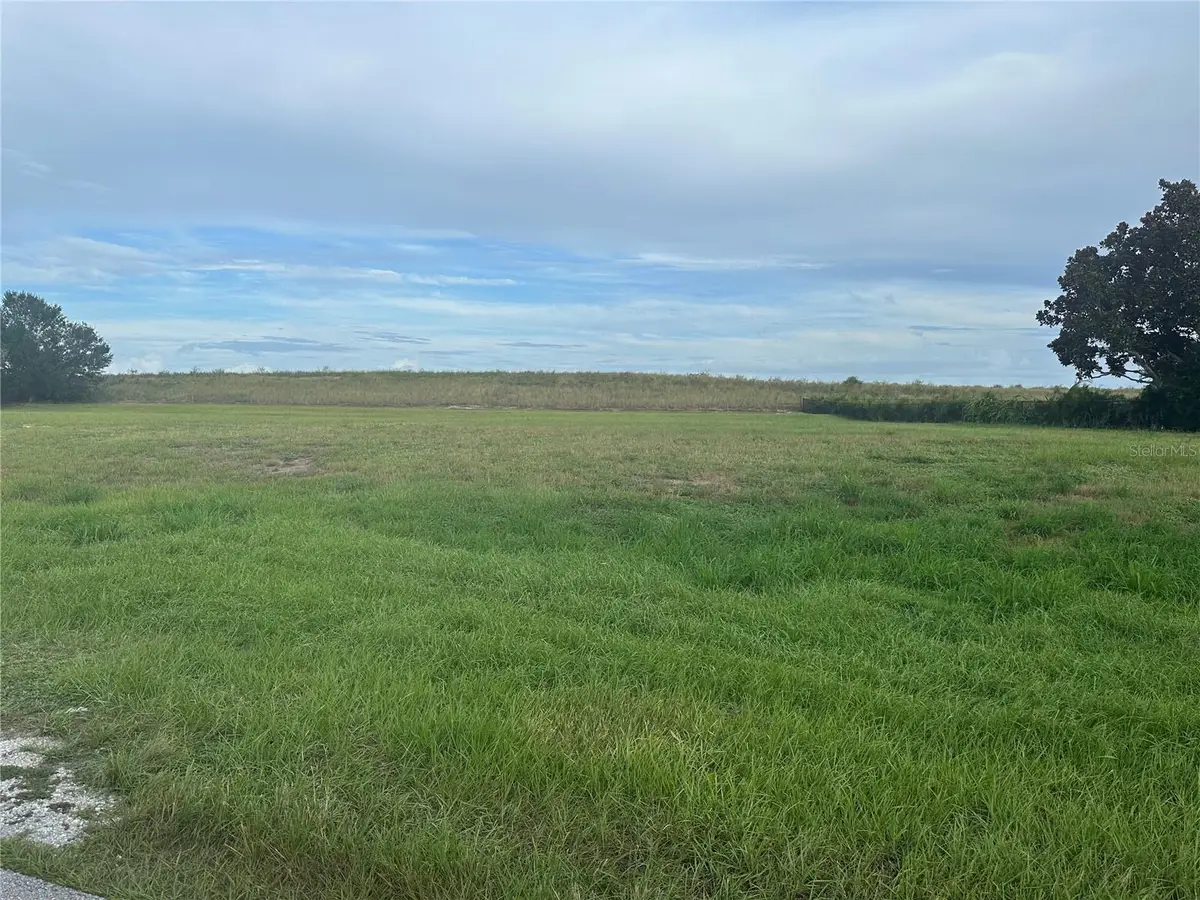 529 Sunset Pointe Drive, Lake Placid, FL 33852 - #1