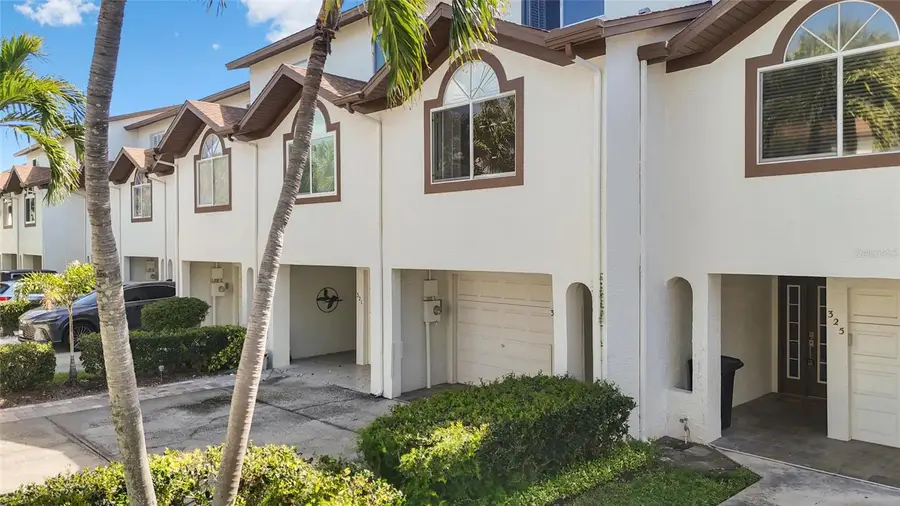 323 Madeira Circle, Saint Petersburg, FL 33715 - #2