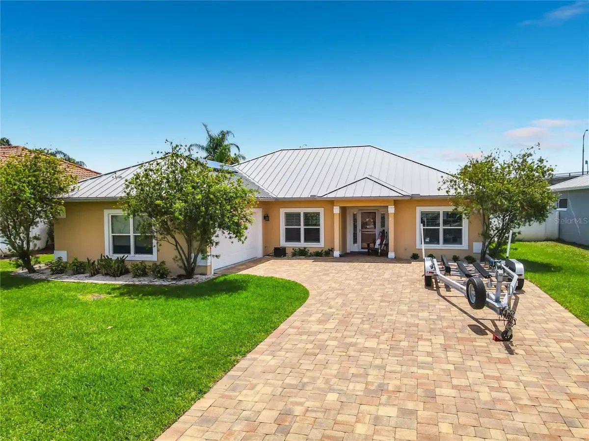 21 Richmond Dr, New Smyrna Beach, FL 32169 - #1
