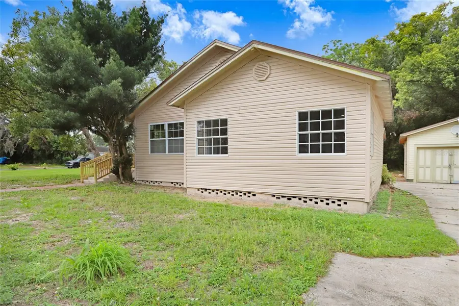 310 S Delaney Avenue, Avon Park, FL 33825 - #3