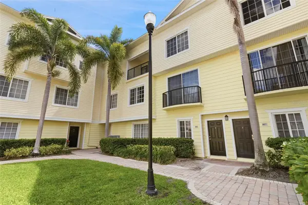 9875 Meadow Field Circle, TAMPA, FL 33626