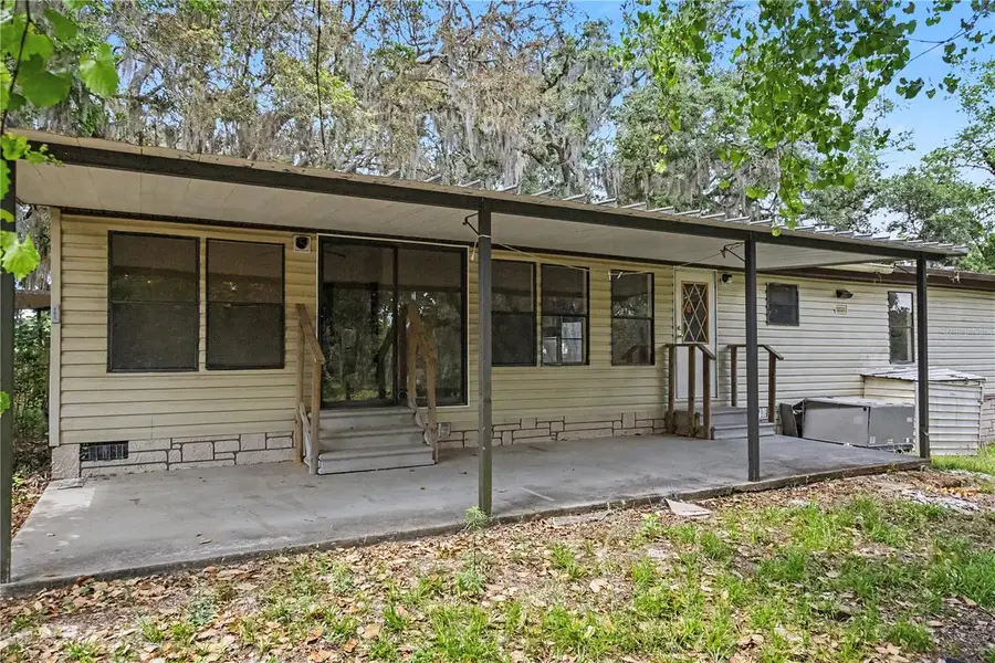 18007 SE 90th Street, Ocklawaha, FL 32179 - #3
