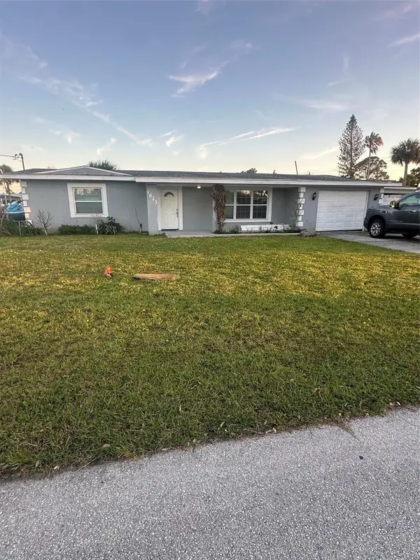 1623 Wavecrest Street, MERRITT ISLAND, FL 32952