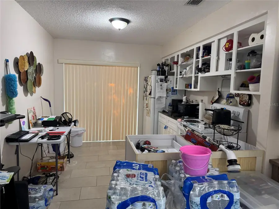 201 E Buchanon Avenue, Orlando, FL 32809 - #3