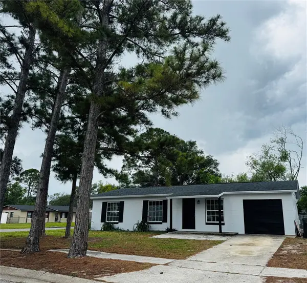 327 Little Rock Court, OCOEE, FL 34761