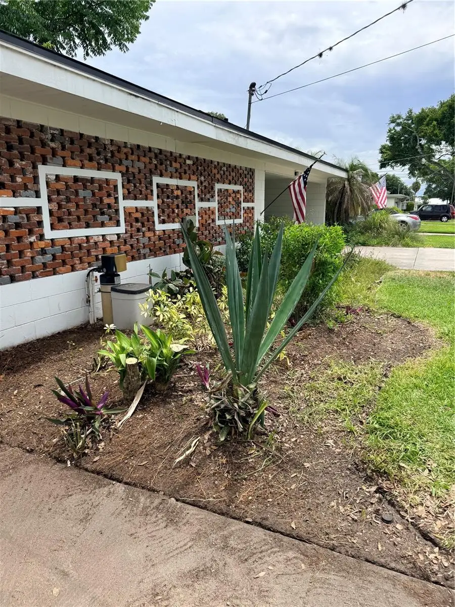 719 Avenue Q Se, Winter Haven, FL 33880 - #3