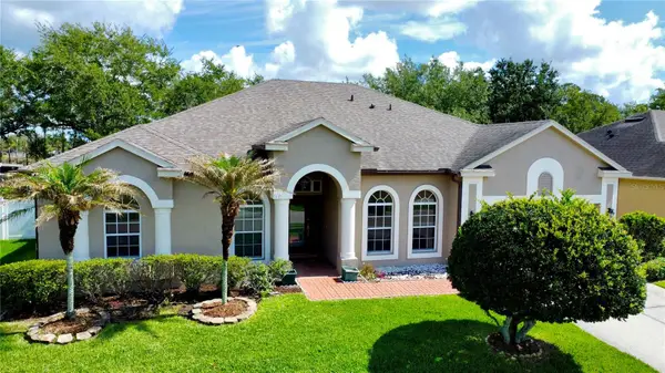 529 Belhaven Falls Drive, OCOEE, FL 34761