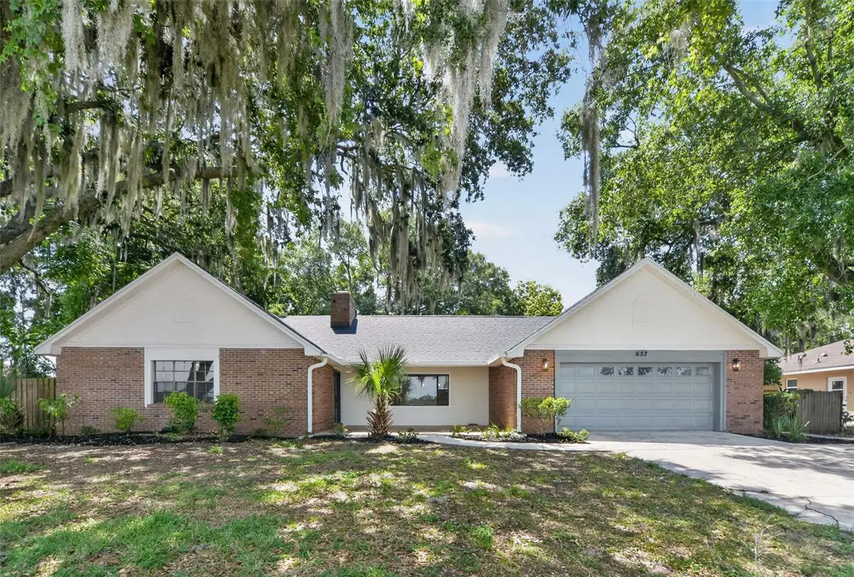 637 W Lakeshore Drive, Clermont, FL 34711 - #1