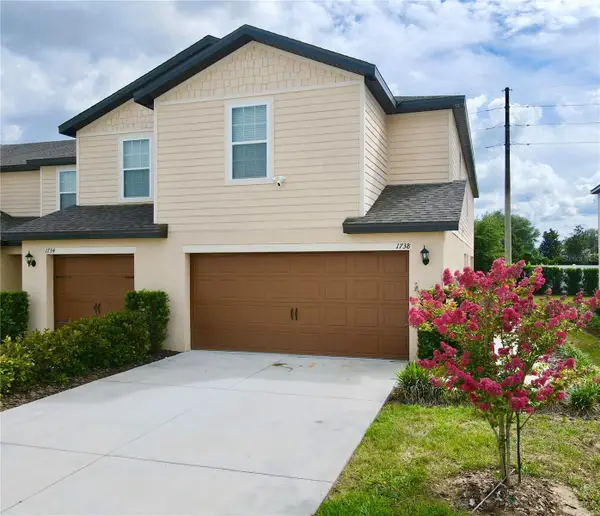 1738 Wynford Circle, TAVARES, FL 32778