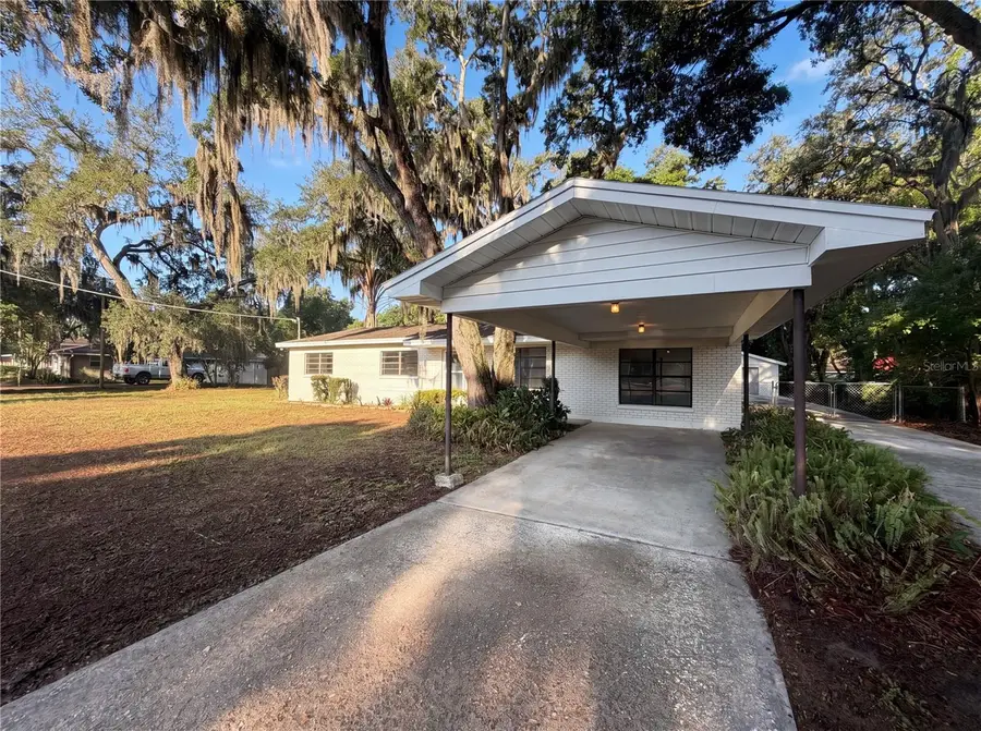 103 S Kingsway Road, Seffner, FL 33584 - #2